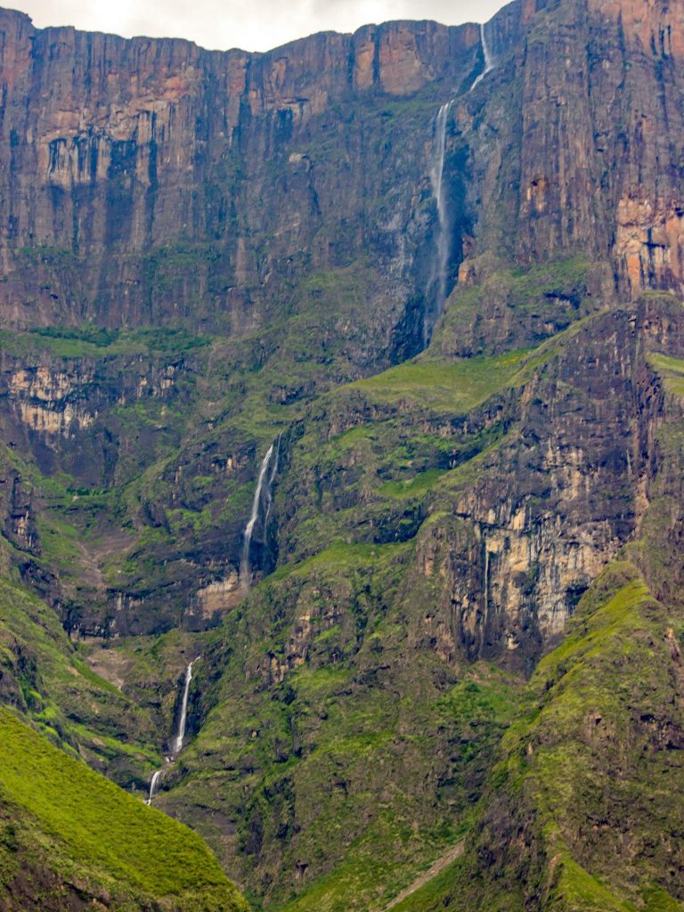 8 Drakensberg Hiking Routes Worth the Climb